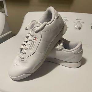 Vintage Women’s Reebok sneakers